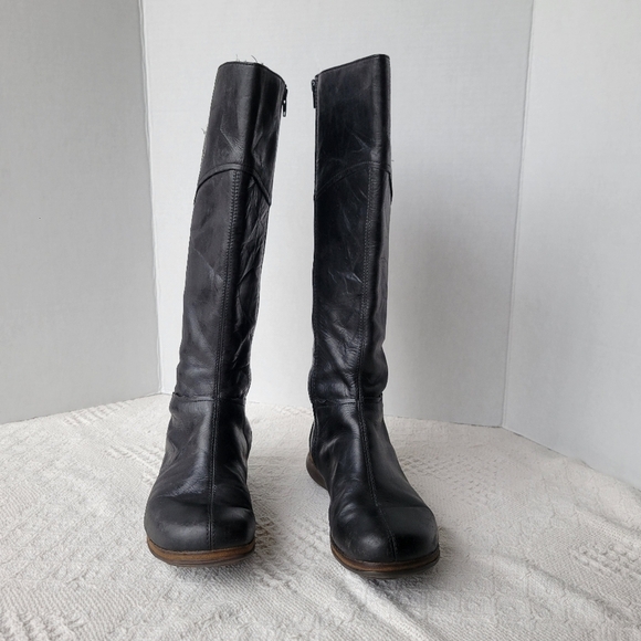 Romika Black Embroidered Floral Zip Up Leather Casual Fall Boot - Picture 2 of 13